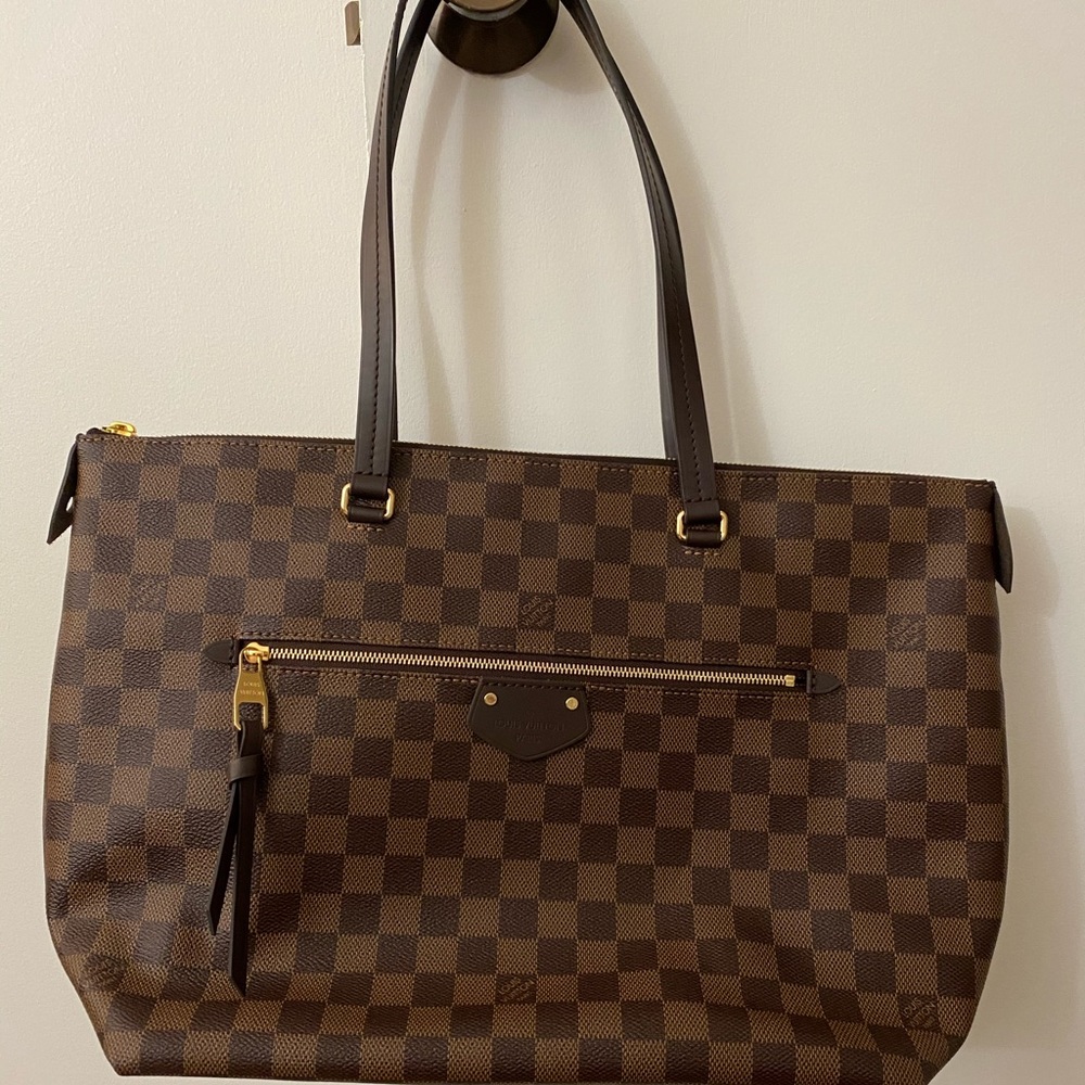 Louis Vuitton Iena MM Damier